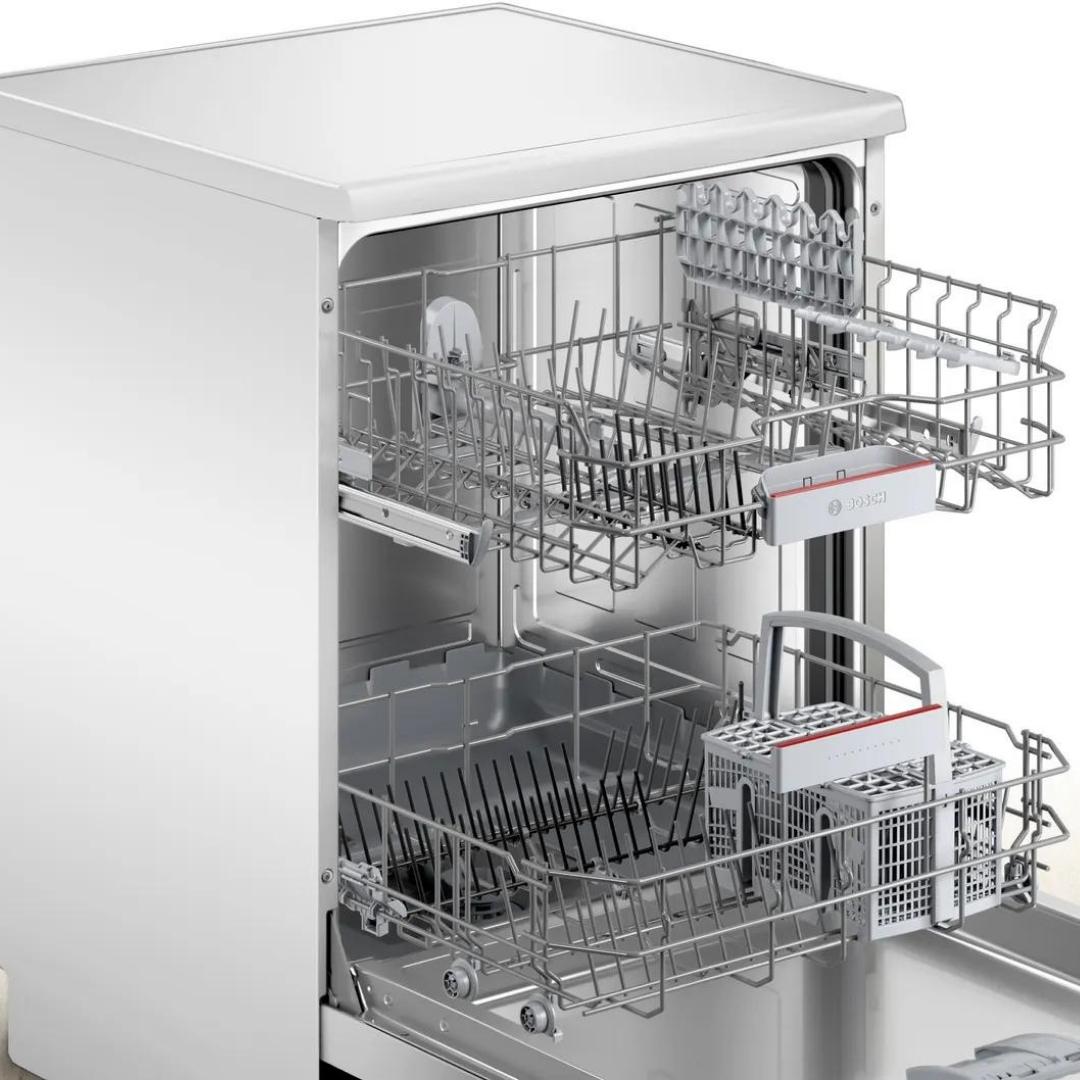 Bosch Free Standing Dishwasher Series 6 SMS66GW01I with 13 Place Settings