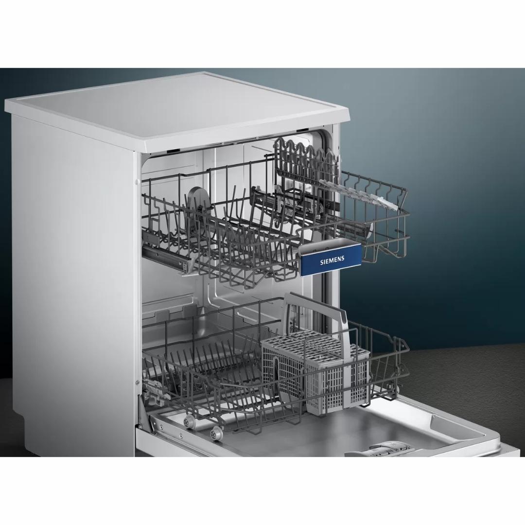 Siemens Free Standing Dishwasher iQ500 Series SN25IW00TI with 13 Place Settings