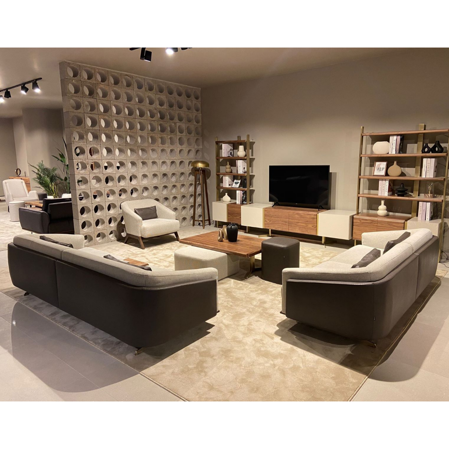 Moqo Armchair