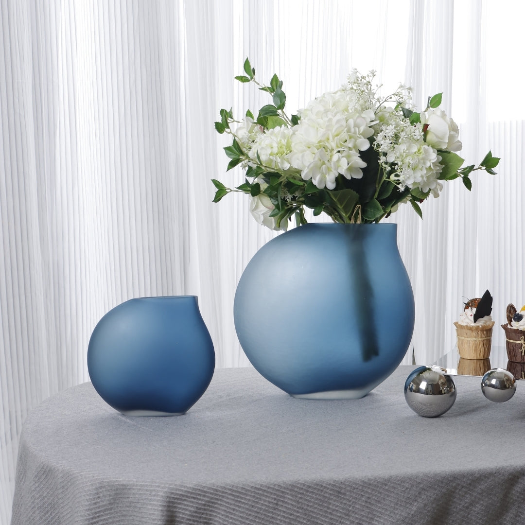 Cerulean Horizon Glass Artistry Vase