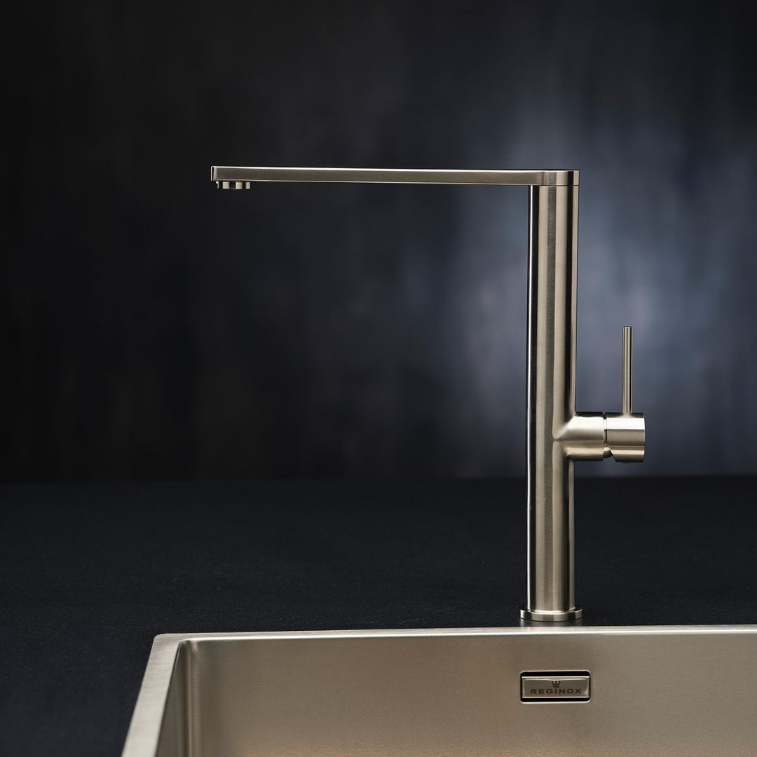 Reginox Table Mounted Regular Kitchen Sink Mixer KELSO with Extractable Hand Shower Spout in Stainless Steel Finish