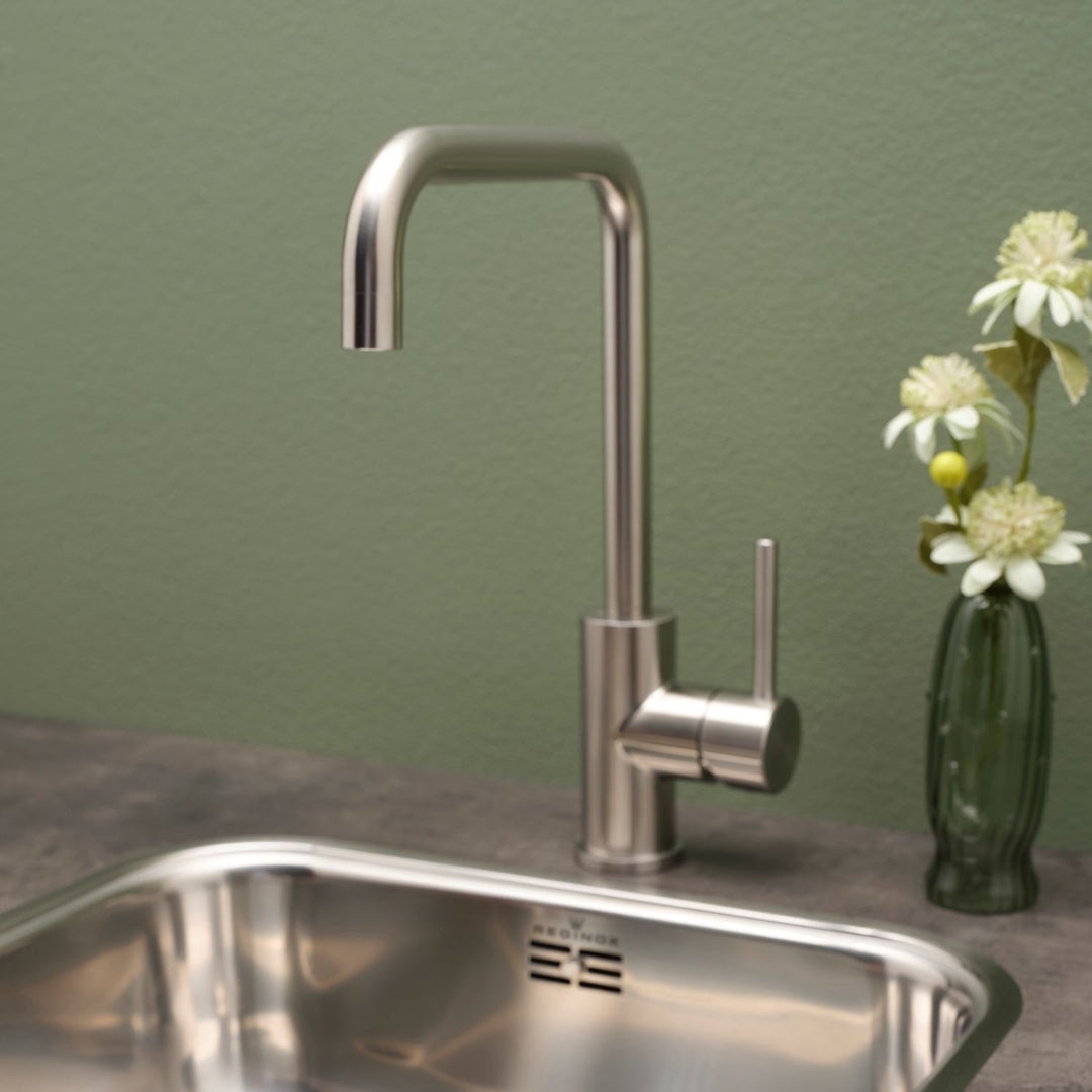 Reginox Table Mounted Regular Kitchen Sink Mixer LOGAN with Extractable Hand Shower Spout in Stainless Steel Finish