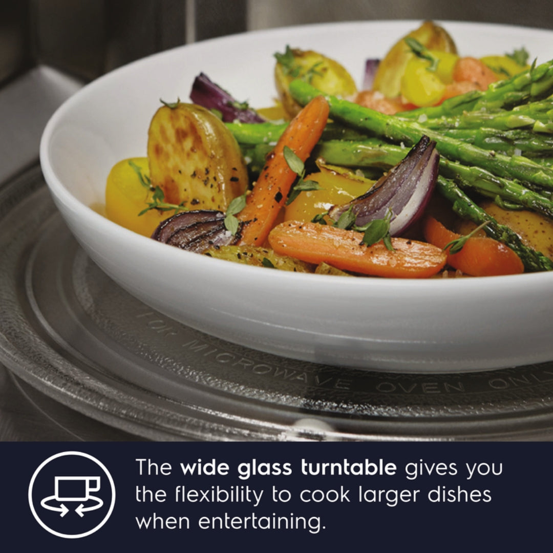 Electrolux Built In Oven With Air Fryer UltimateTaste 500 KOIGH00KA2 + Electrolux Built-In Microwave UltimateTaste 500 EMSB25XG
