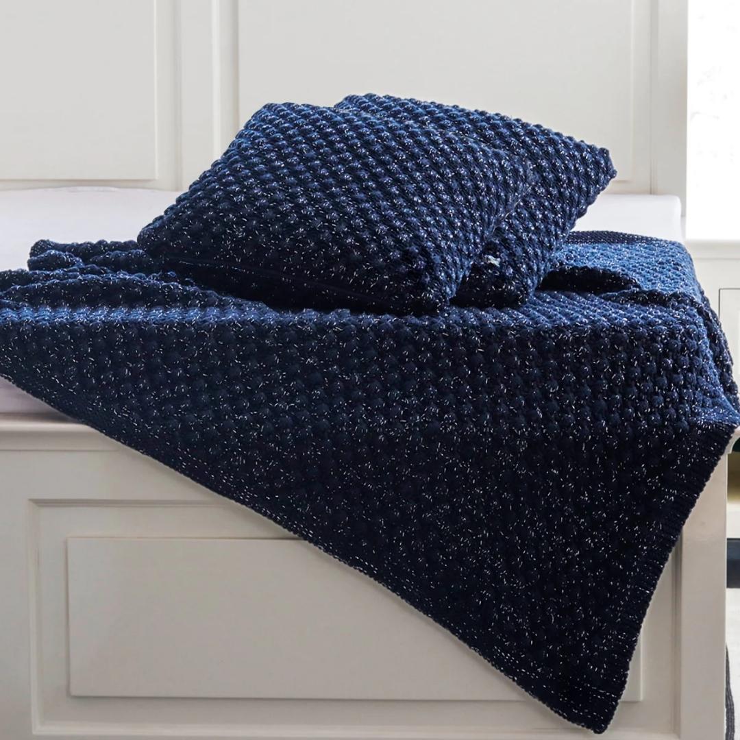 Popcorn Navy With Silver Lurex Throw & Cushion Cover Set (18 in x 18 in)