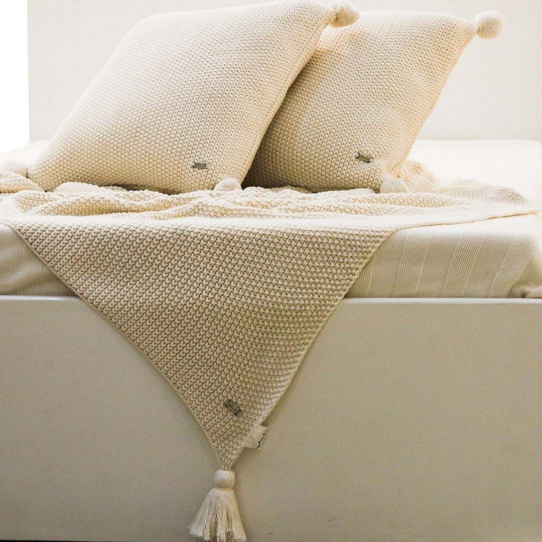 Seed Moss Natural Beige Throw & Cushion Cover Set (18 in x 18 in)
