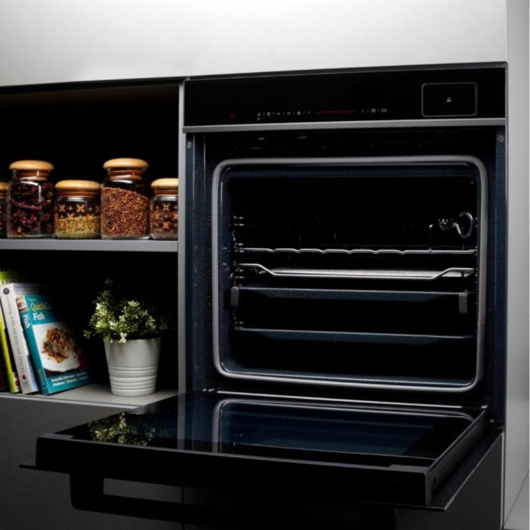 Hafele Built In Oven with Steam Assist DIAMOND 77 CST