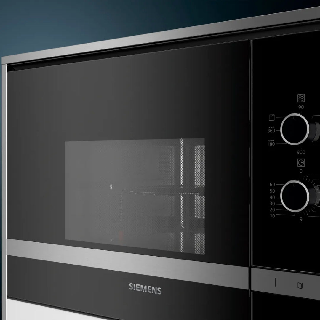 Siemens Built In Oven iQ500 HB237ABR0Z + Siemens Built-In Microwave IQ300 Series BE550LMR0I