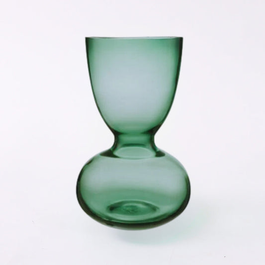 Verdant Oasis Glass Grandeur Vase