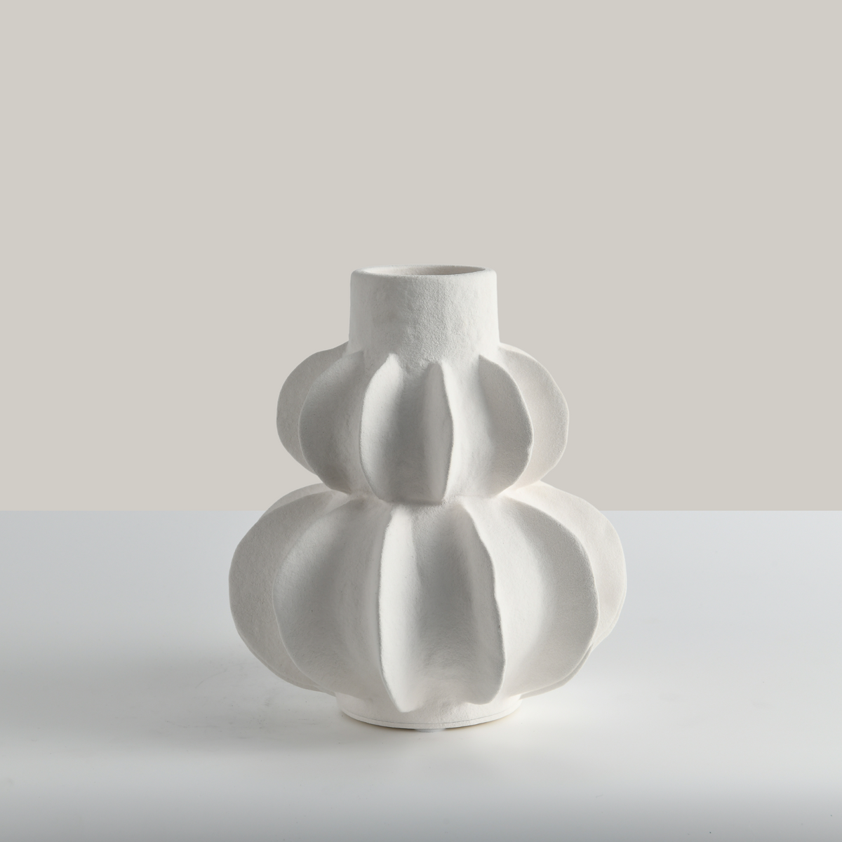 Ivory Bloom Ceramic Flower Vase (Small)