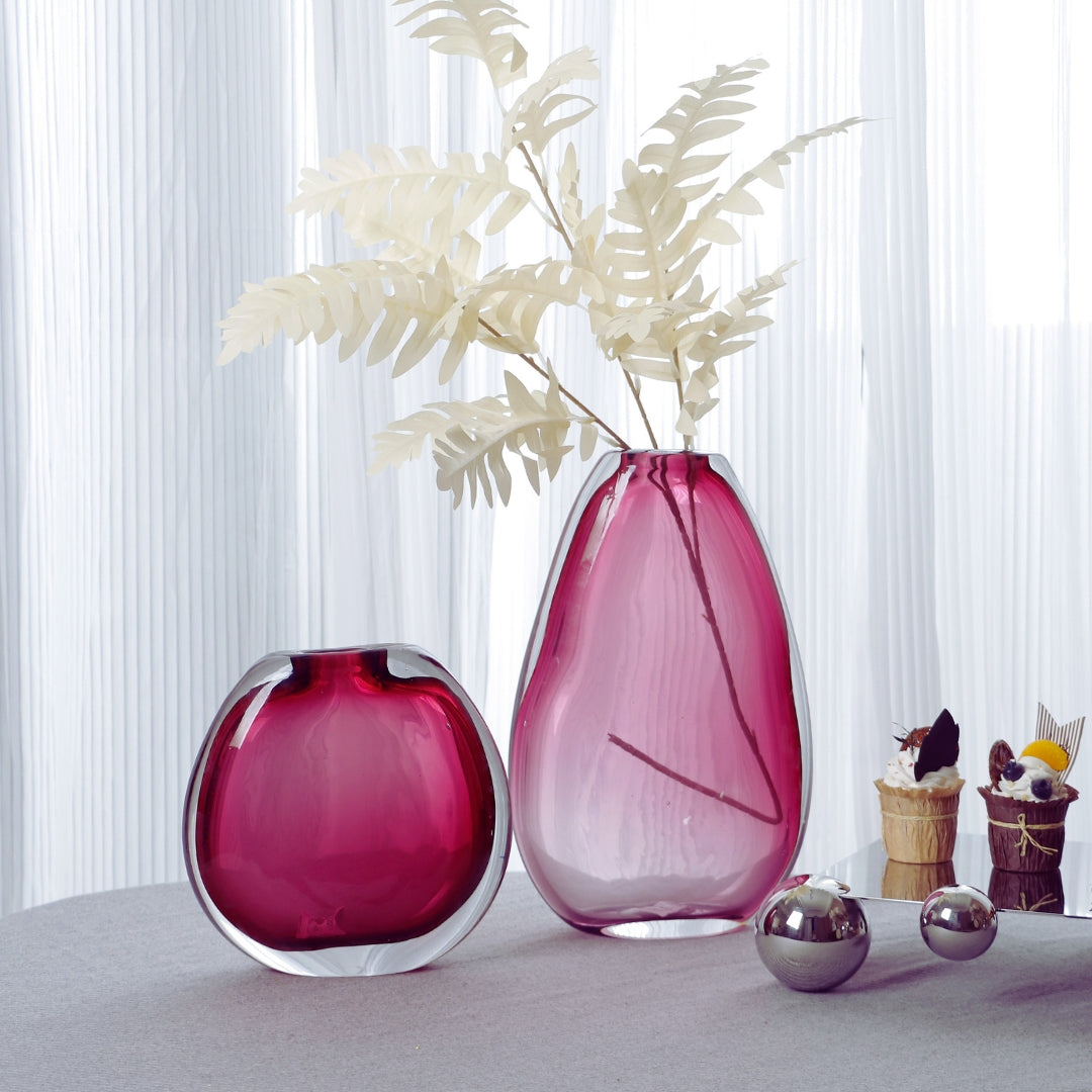 Crimson Radiance Glass Vase