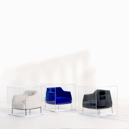 Luxurious Lounging Sofa Sculpture