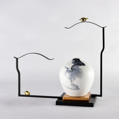 Lavish Luminance Flower Vase