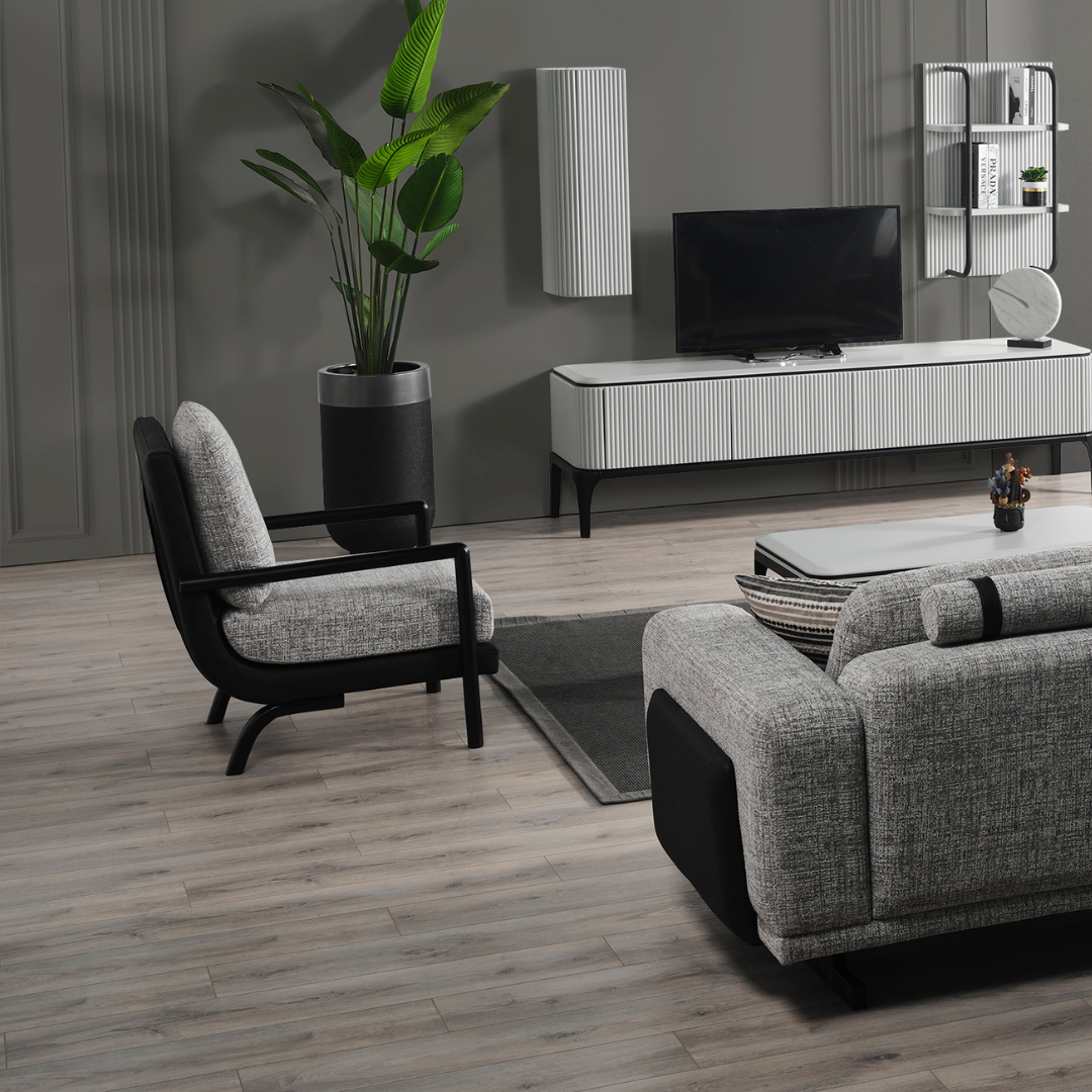 Olio Armchair