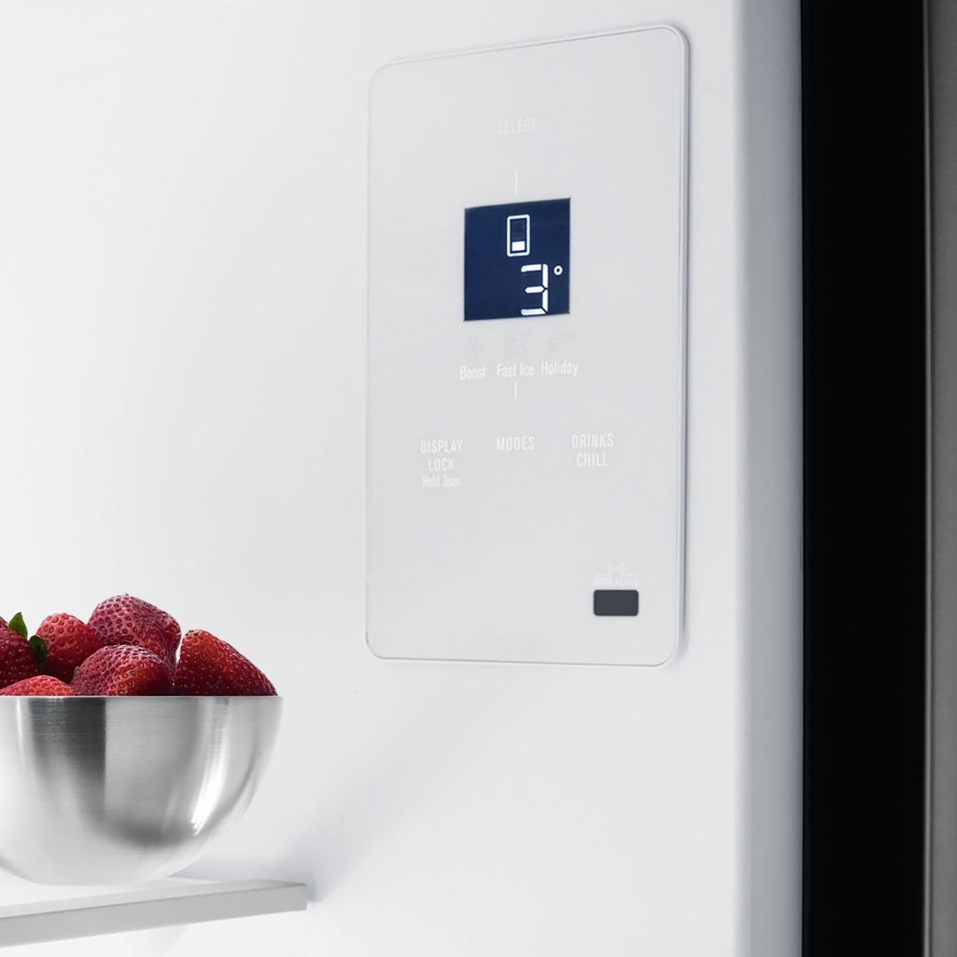 Electrolux Free Standing French Door Refrigerator 524 Ltrs UltimateTaste 700 EHE5224CA
