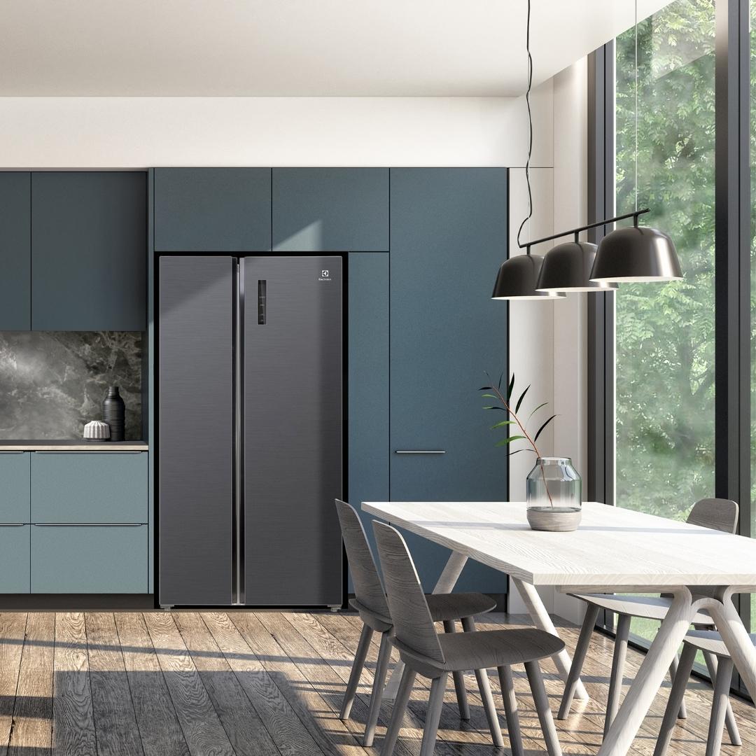 Electrolux Free Standing Side By Side Door Refrigerator 545 Ltrs UltimateTaste 700 ESE5401AB