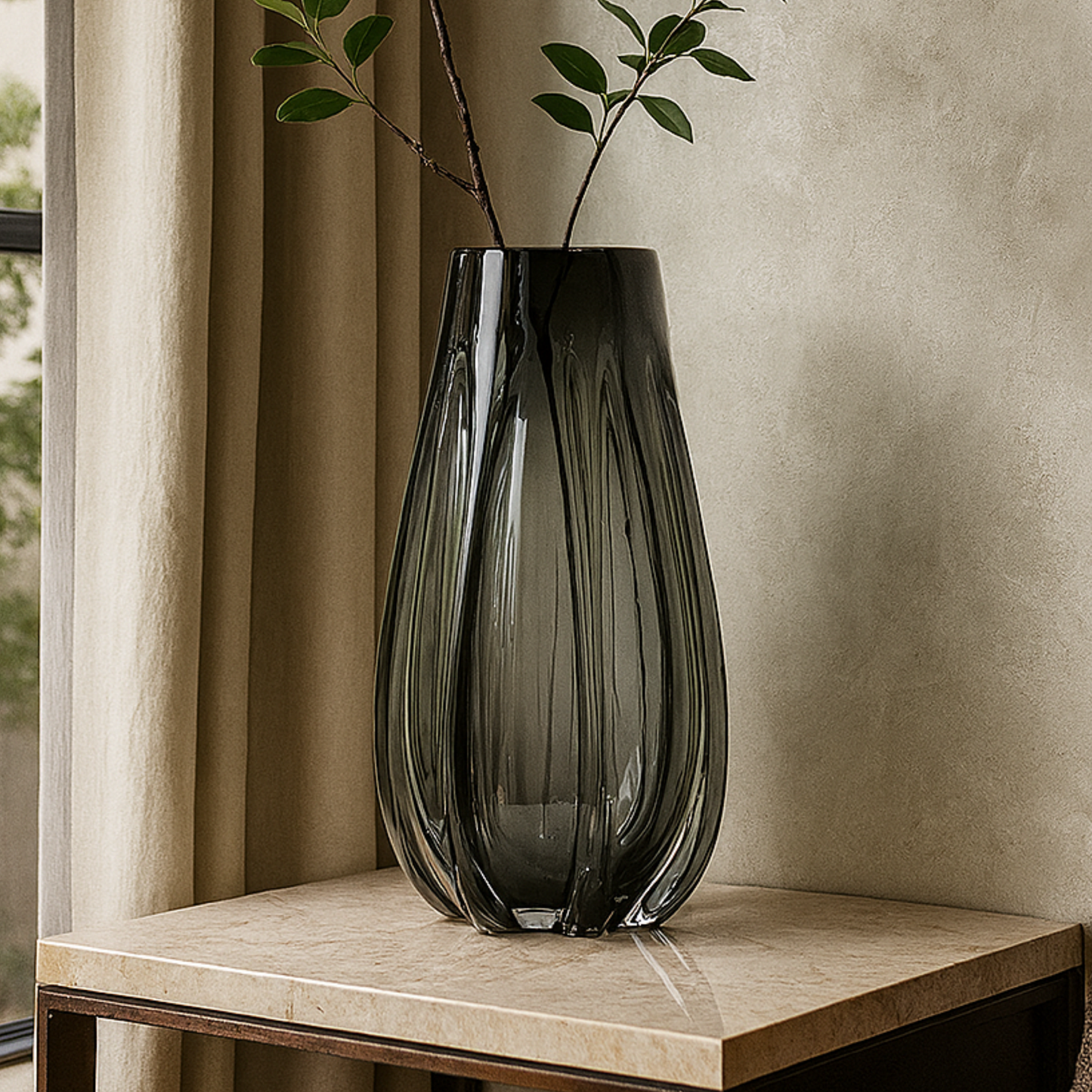 Ashglass Orb Glass Vase (Large)