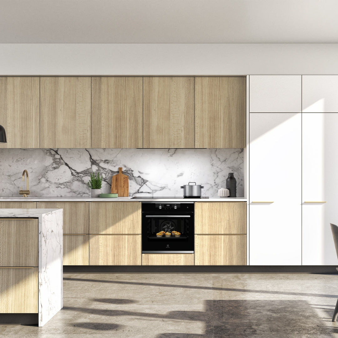 Electrolux Built In Oven with Steam Assist UltimateTaste 500 KODDP71XA + Electrolux Built-In Convection Microwave UltimateTaste 700 EMSB25XC